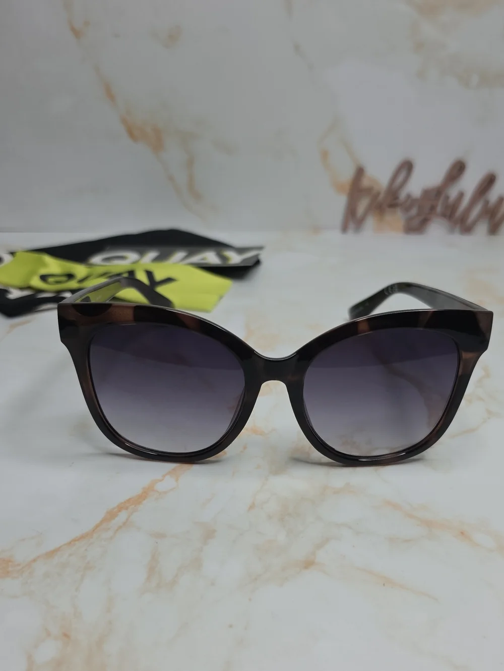 Quay Australia stylish tortoiseshell